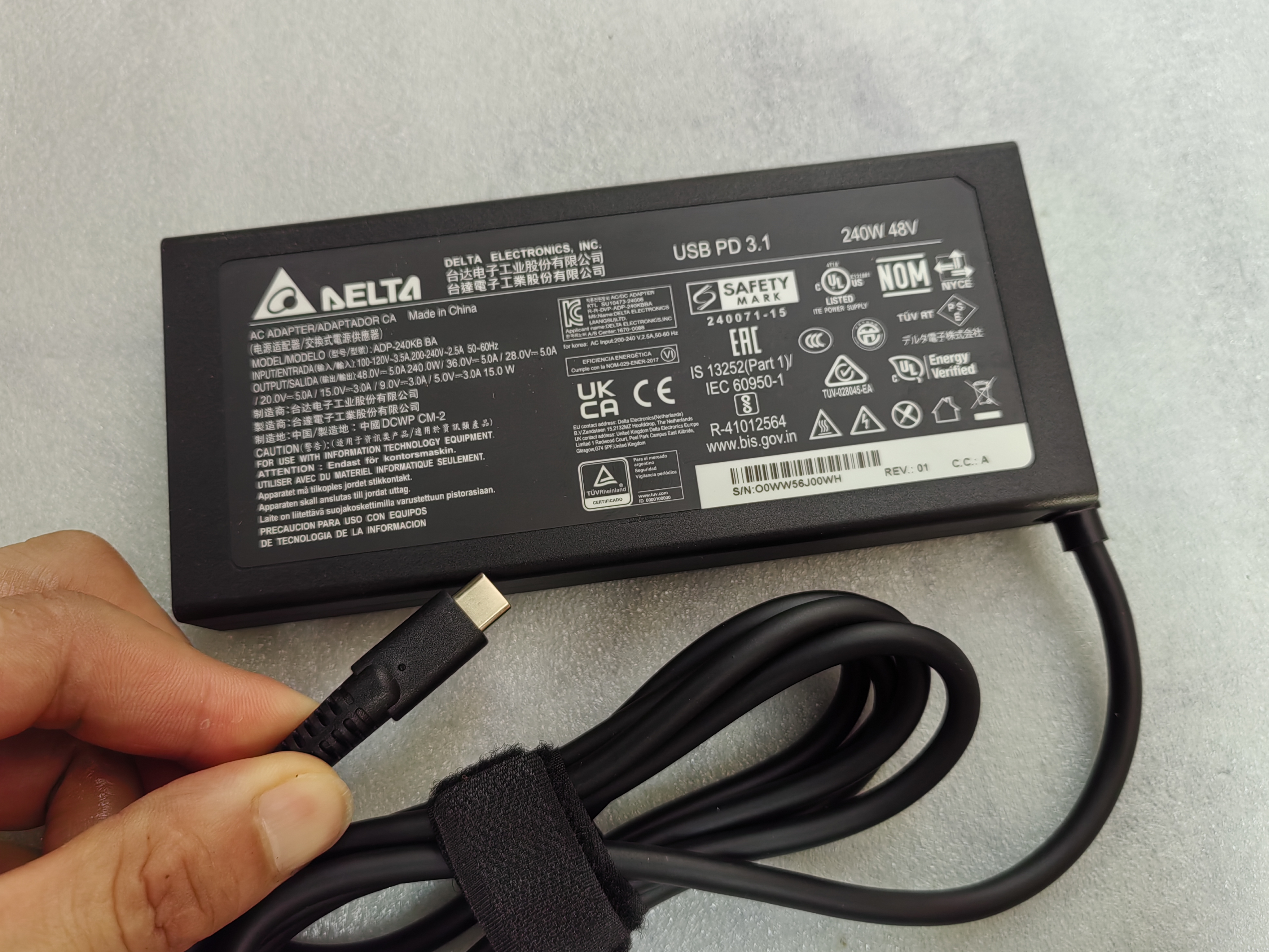 NEW OEM ADP-240KB BA Delta 240 - Pc Gaming High End บทวิจารณ์และราคา