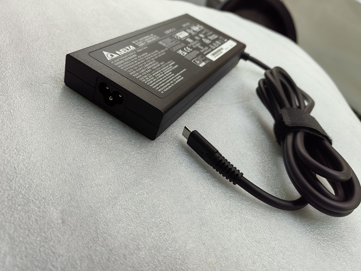 NEW OEM ADP-240KB BA Delta 240 - Pc Gaming High End บทวิจารณ์และราคา